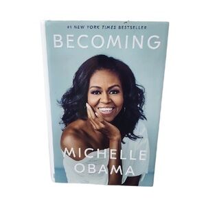 EUC Soft Cover Book Edition By Michelle Obama “Becoming” | Large Print | Oprah